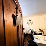 Bed & Breakfast Antica Foresteria Karolingia 3*