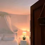 Bed & Breakfast Antica Foresteria Karolingia 3*
