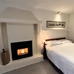 Bed & Breakfast Antica Foresteria Karolingia