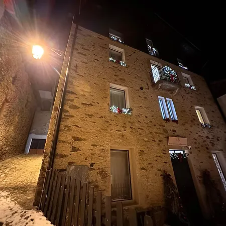 Antica Foresteria Karolingia Bed & Breakfast 3*