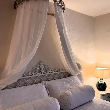 Antica Foresteria Karolingia 3*